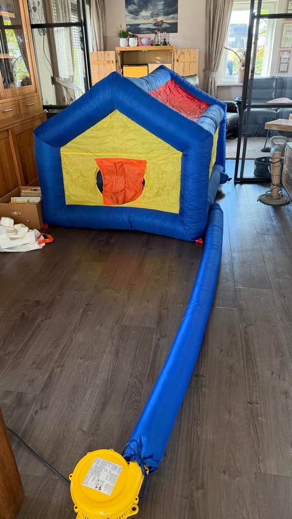 Opblaasbaar kasteel/huis met Blower - Perfect voor Kinderen, Ophalen of Verzenden, Gebruikt