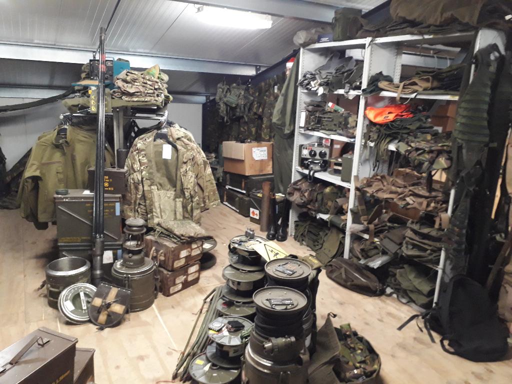Grote collectie leger spullen te koop legerdump Outdoor army, Verzamelen, Militaria | Algemeen, Ophalen of Verzenden, Landmacht