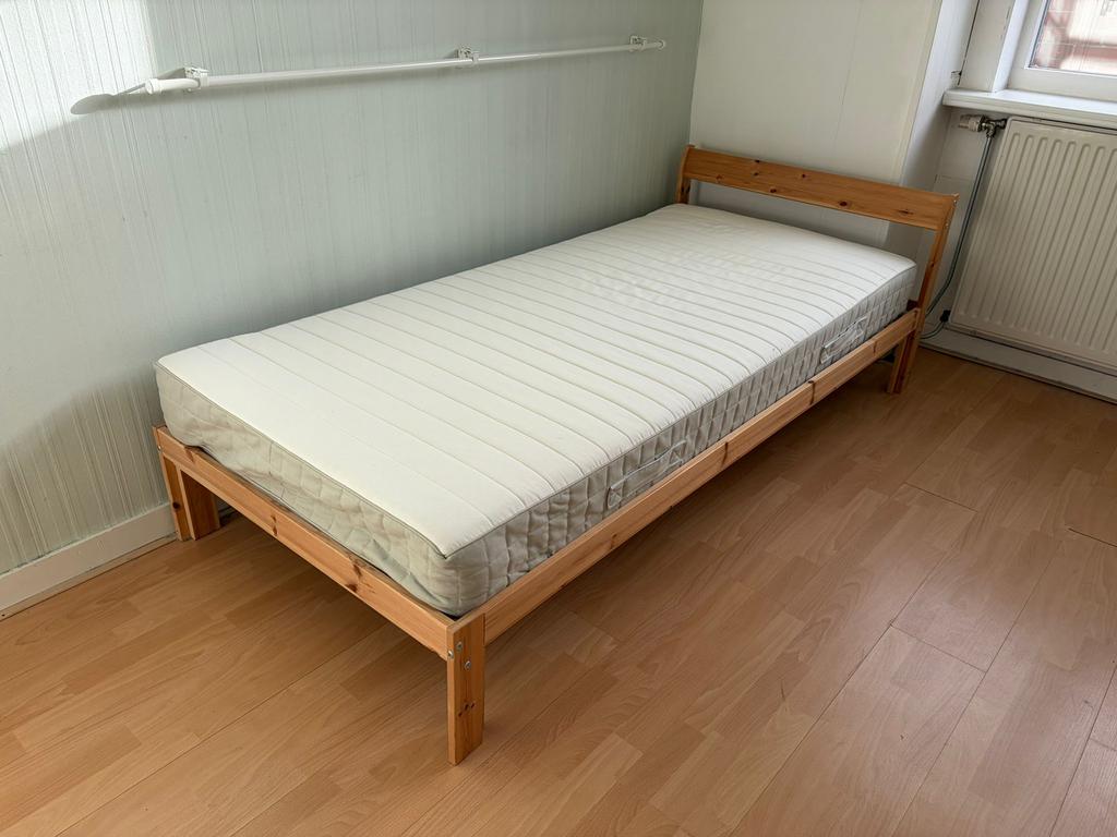 Luröy Bed + Hafslo matras, Ophalen, 90 cm, Eenpersoons, Bruin