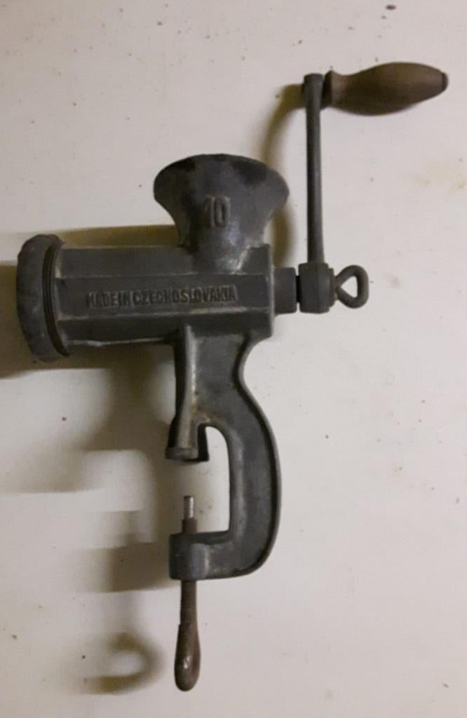 Oude vleesmolen, Made in Czechoslovakia, Ophalen of Verzenden