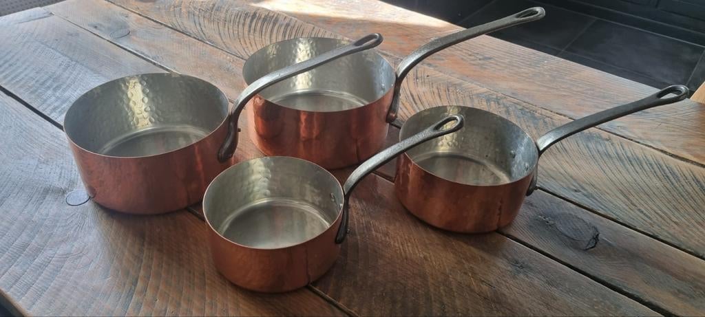 Koperen pannenset met 4 pannen, Huis en Inrichting, Keuken | Potten en Pannen, Ophalen of Verzenden, Gebruikt, Overige materialen