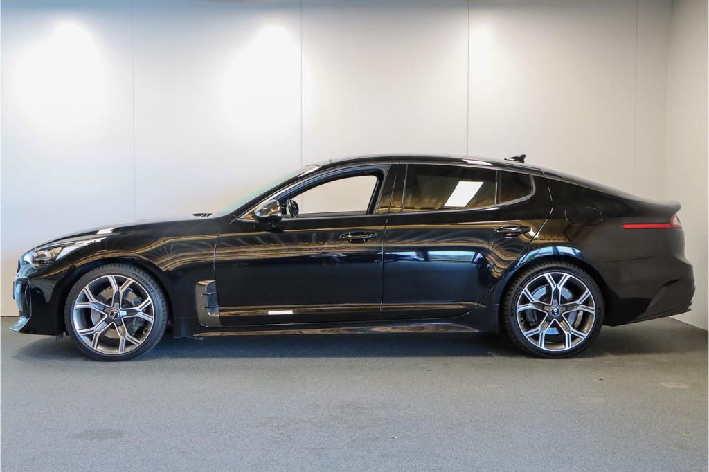 Kia Stinger 2.0 T-GDI GT-Line, Auto's, Kia, Gebruikt, Euro 6, 4 cilinders, Zwart