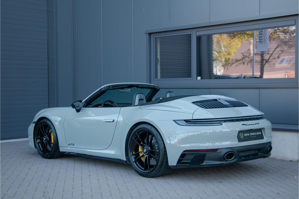 Porsche 911 Cabrio 3.0 Carrera GTS 480PK | Handgeschakeld |, Achterwielaandrijving, Gebruikt, 4 stoelen, Handgeschakeld