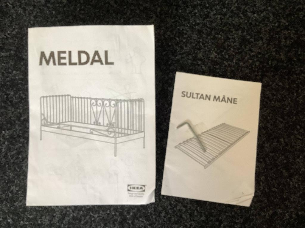 Bed eenpersoons Meldal Ikea incl. lattenbodem, Ophalen, Gebruikt, 90 cm, Eenpersoons