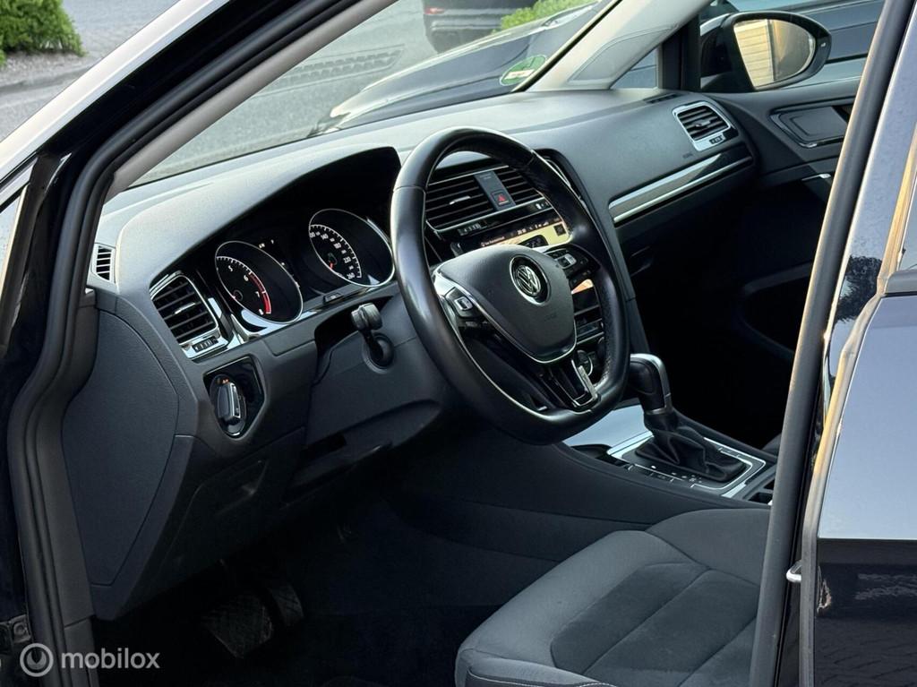 Volkswagen Golf 1.5 TSI R-Line DSG-19’inch-ACC-LED, 1498 cc, 4 cilinders, 150 pk, Zwart
