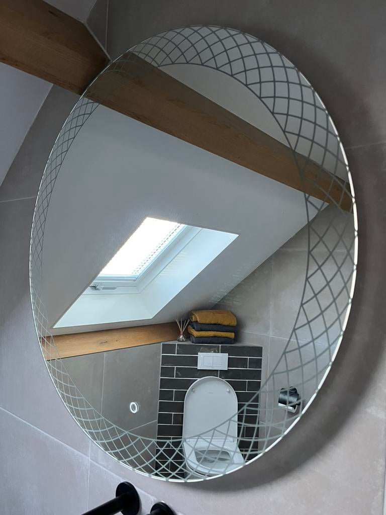 Badkamerspiegel, Ophalen, Rond, Zo goed als nieuw, 75 tot 100 cm