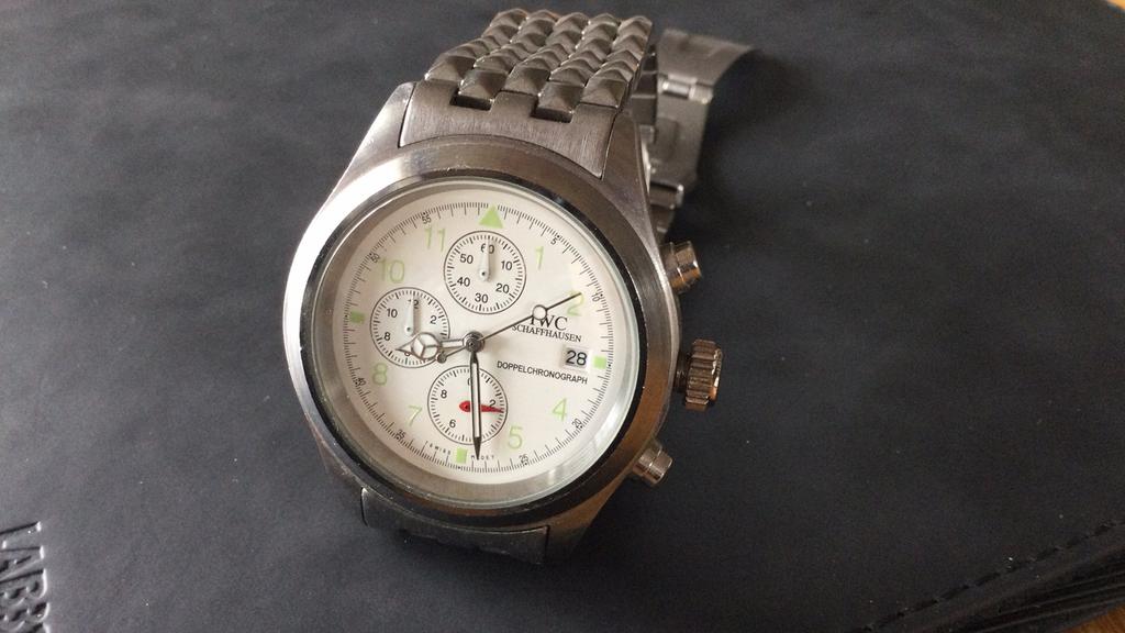 Zeldzaam horloge IWC shaffhausen., Ophalen of Verzenden, Staal, Overige merken, 1960 of later