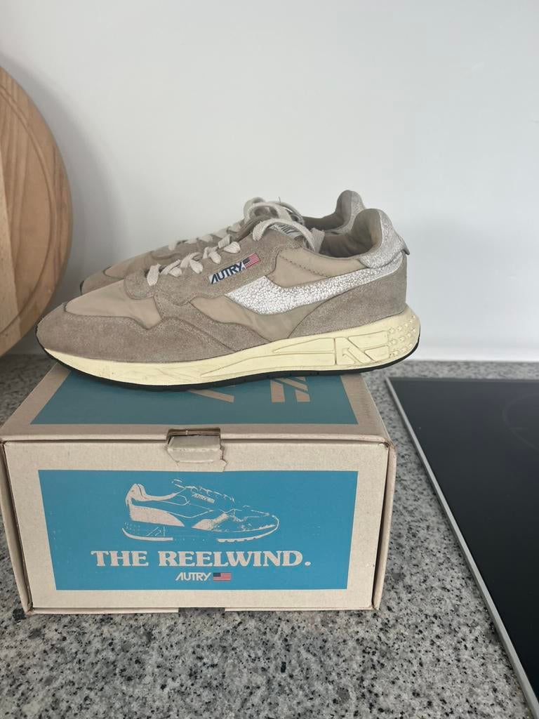 Autry sneakers maat 40 beige, toppers!!, Kleding | Dames, Schoenen, Ophalen of Verzenden, Zo goed als nieuw, Beige, Sneakers of Gympen