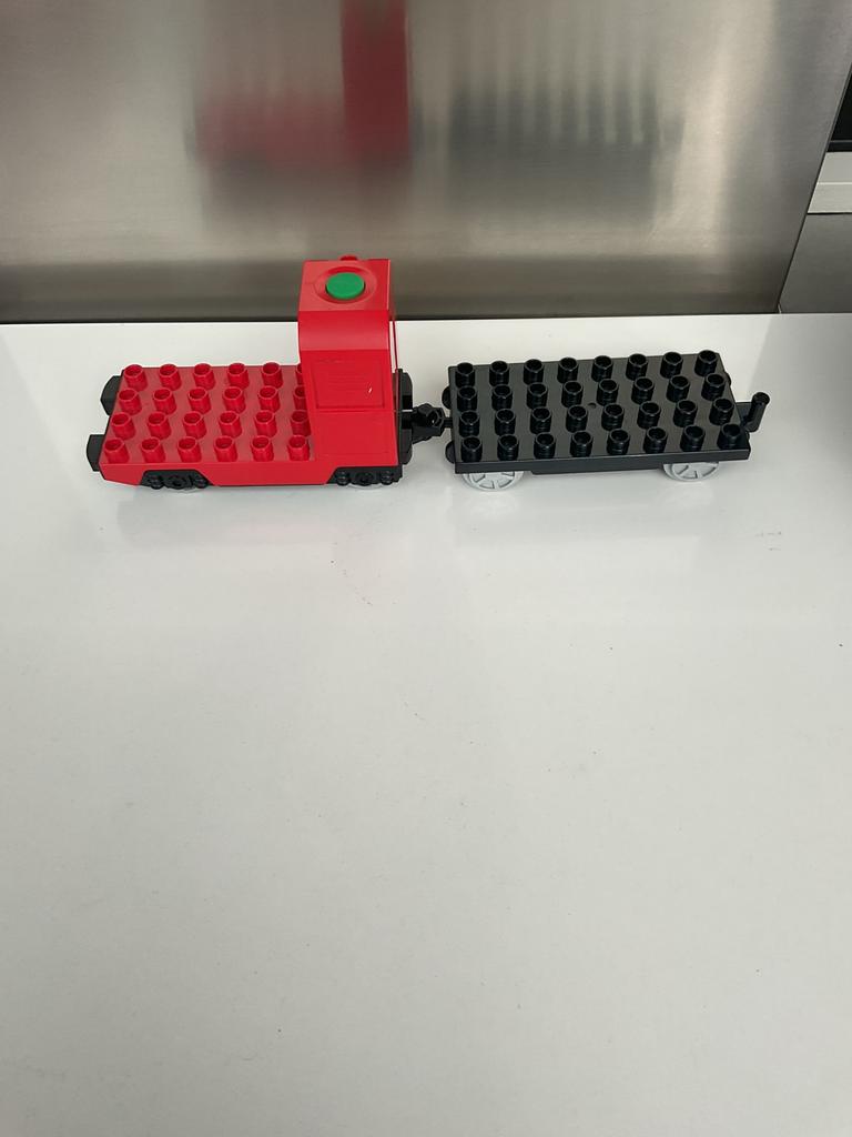 Lego Duplo elektrische trein op batterij gaat niet aan, Ophalen, Gebruikt