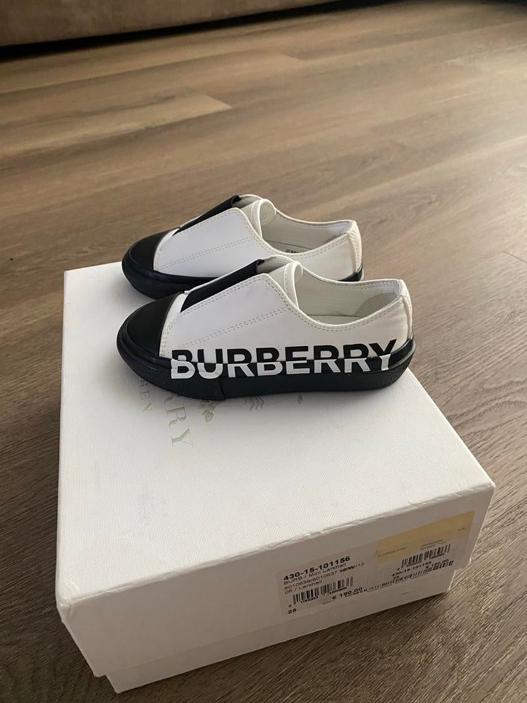 Burberry instappers maat 28, Ophalen of Verzenden, Zo goed als nieuw, Jongen of Meisje, Schoenen