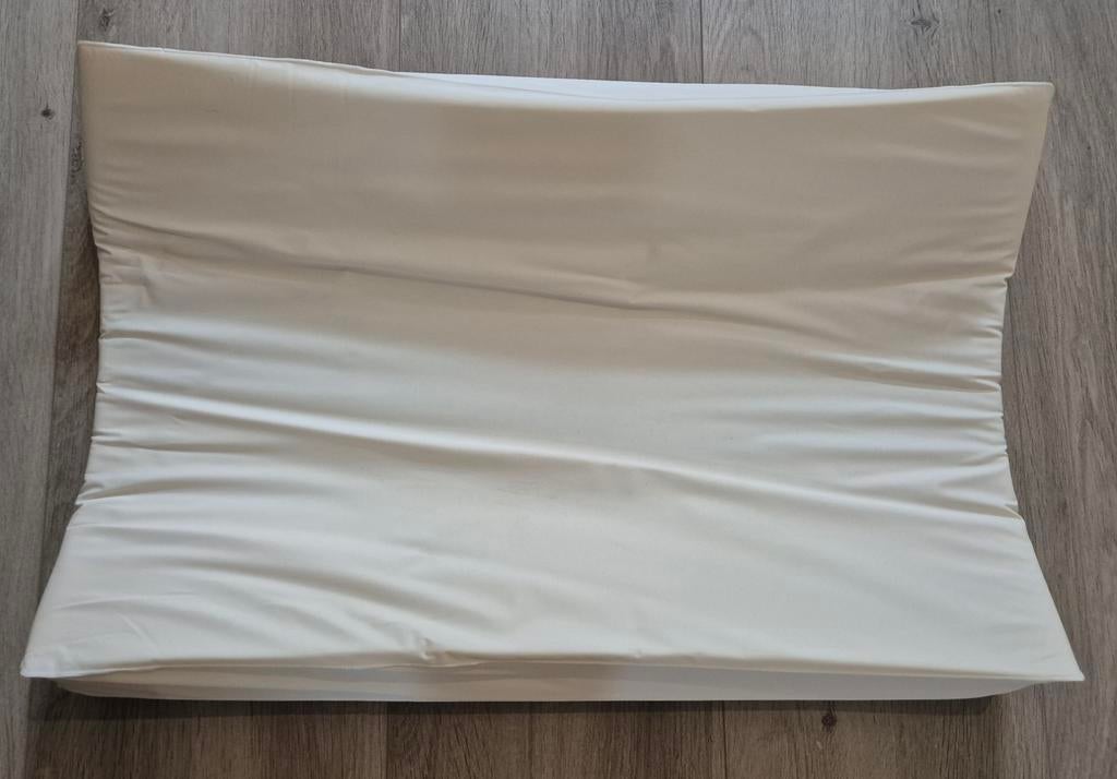 Zacht en comfortabel aankleedkussen voor baby, Ophalen of Verzenden, Gebruikt, Aankleedkussen, Overige merken