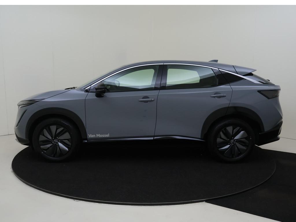 Nissan Ariya Limited Edition 66 kWh Navigatie | LM velgen |, Auto's, Nissan, Stof, 750 kg, Parkeersensor, SUV of Terreinwagen