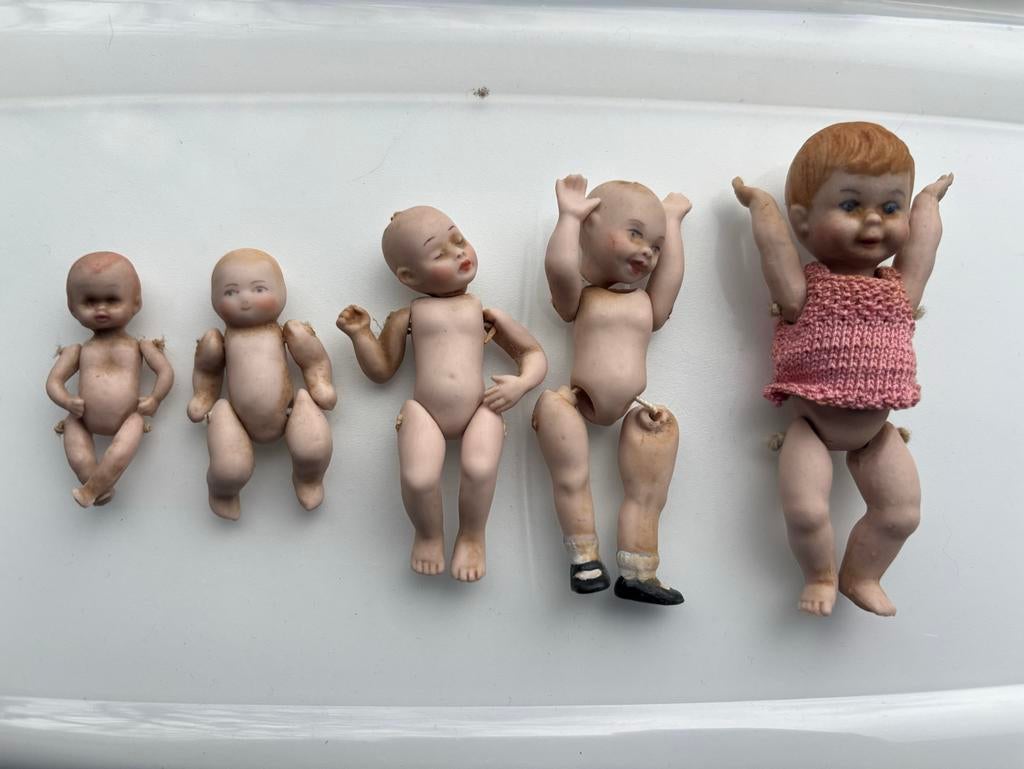 5 Porseleinen Poppetjes - Miniatuur Baby's, Ophalen of Verzenden, Gebruikt, Babypop