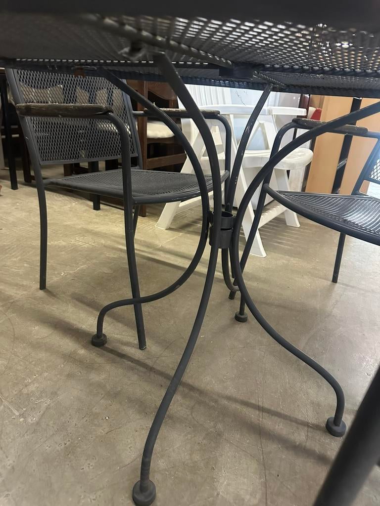 Metalen tuinset €50, Tuin en Terras, Overige materialen, Ophalen of Verzenden, Zo goed als nieuw, X