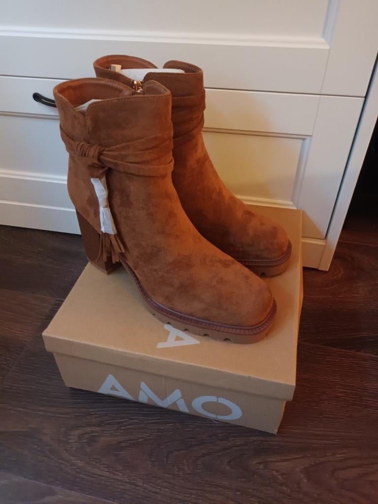 Alta Moda suède enkellaarsjes maat 40, Kleding | Dames, Schoenen, Bruin, Lage of Enkellaarzen, Nieuw, Ophalen of Verzenden