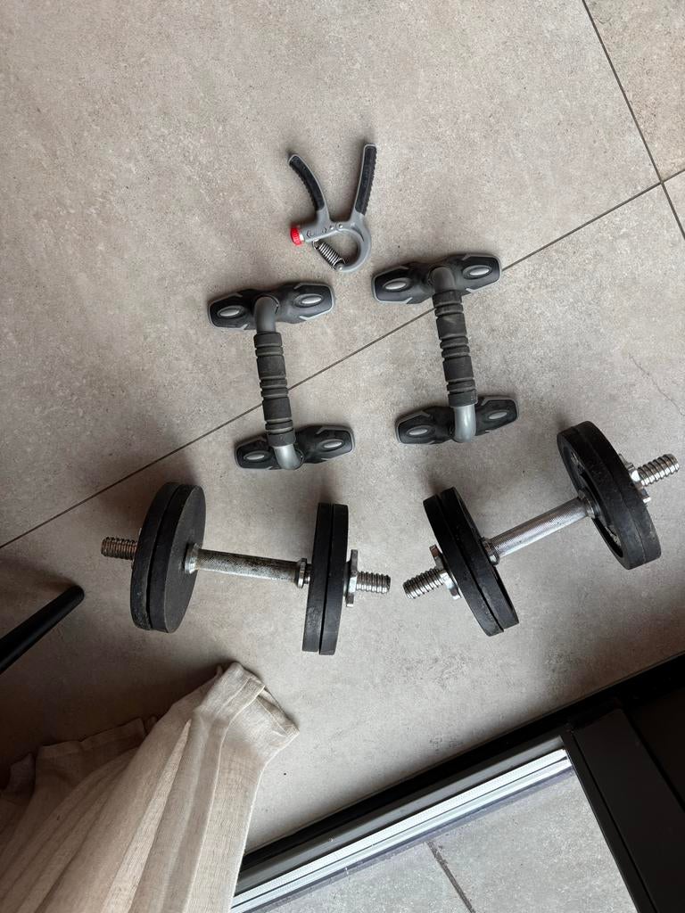 Marcy dumbells met gewichten en handtrainer, Ophalen, Gebruikt, Armen, Dumbbell