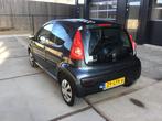 Peugeot 107 1.0 12V 5DR 2010 Grijs Facelift / CarPlay media, Auto's, Voorwielaandrijving, 4 stoelen, 68 pk, Origineel Nederlands