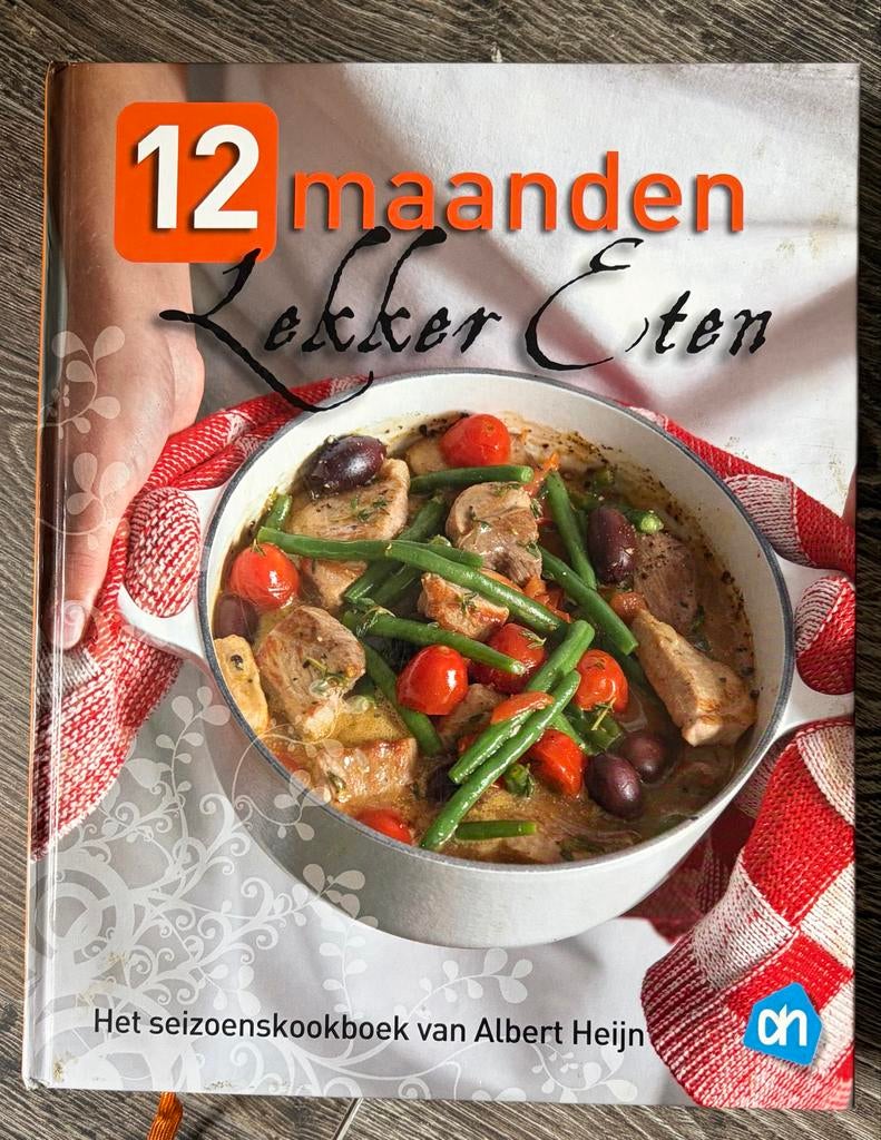 12 Maanden Lekker Eten - Albert Heijn Kookboek, Boeken, Kookboeken, Zo goed als nieuw, Europa, Gezond koken, Tapas, Hapjes en Dim Sum