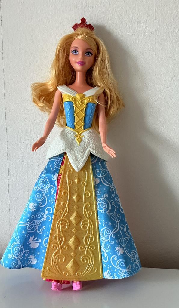 Doornroosje Aurora Mattel Barbie met kleurverandering, Ophalen, Gebruikt, Barbie