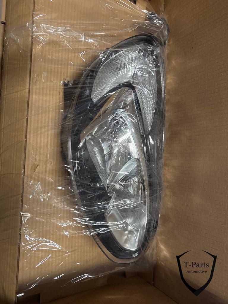 Opel adam rechts koplamp 39015503 lamp, Info@fabrikant.eu, Fabrikant BV, Fabrikantstraat 1
1000 AA  Amsterdam, NL, Opel