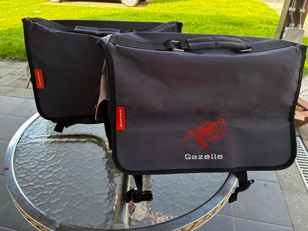 2 gazelle fietstassen, Fietsen en Brommers, Fietsaccessoires | Fietstassen, Ophalen, Zo goed als nieuw