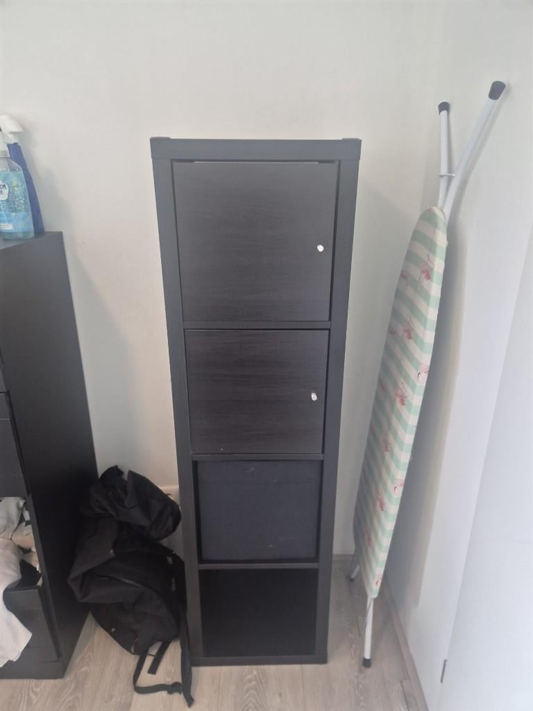 Ikea Kallax kast zwartbruin met deurtjes en bakjes, Ophalen, 50 tot 100 cm, Zo goed als nieuw, Minder dan 100 cm