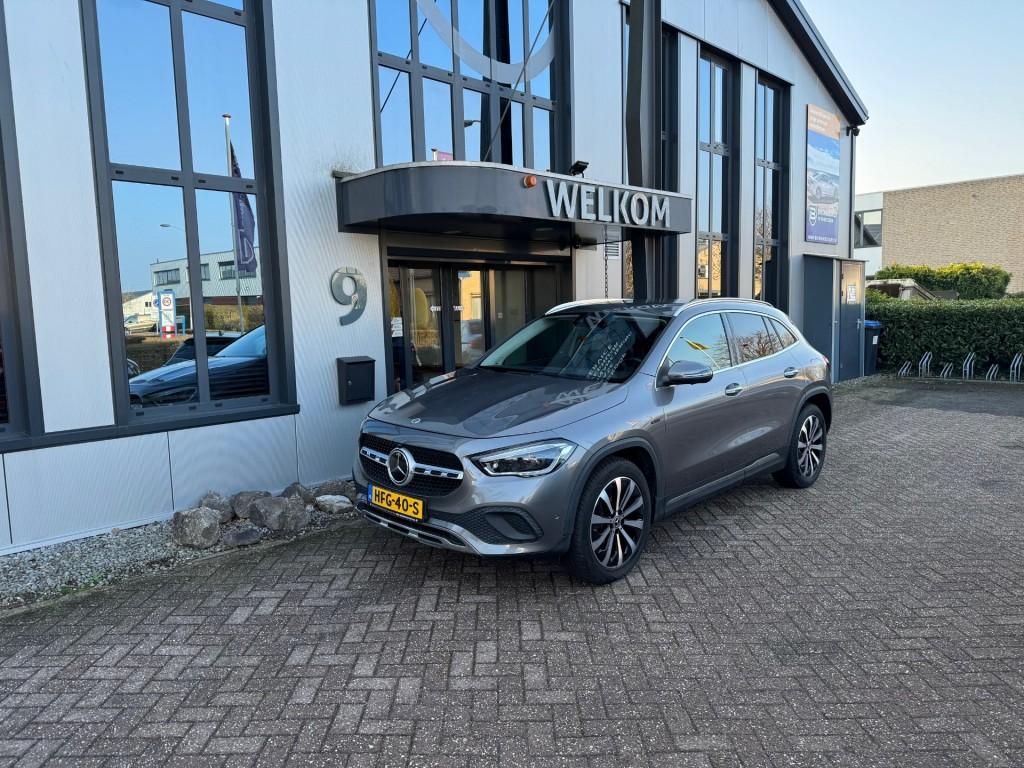 Mercedes-benz GLA-KLASSE e EQ Headup, Trafic sign, Parkeeras, Bedrijf, Hybride Elektrisch/Benzine, SUV of Terreinwagen, USB