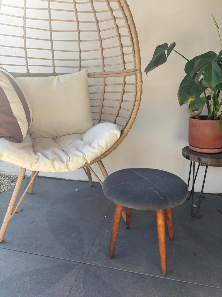 Riverdale Krukje Grijs Jeans met Notenhout Poten Look, Ophalen, Gebruikt, Hout