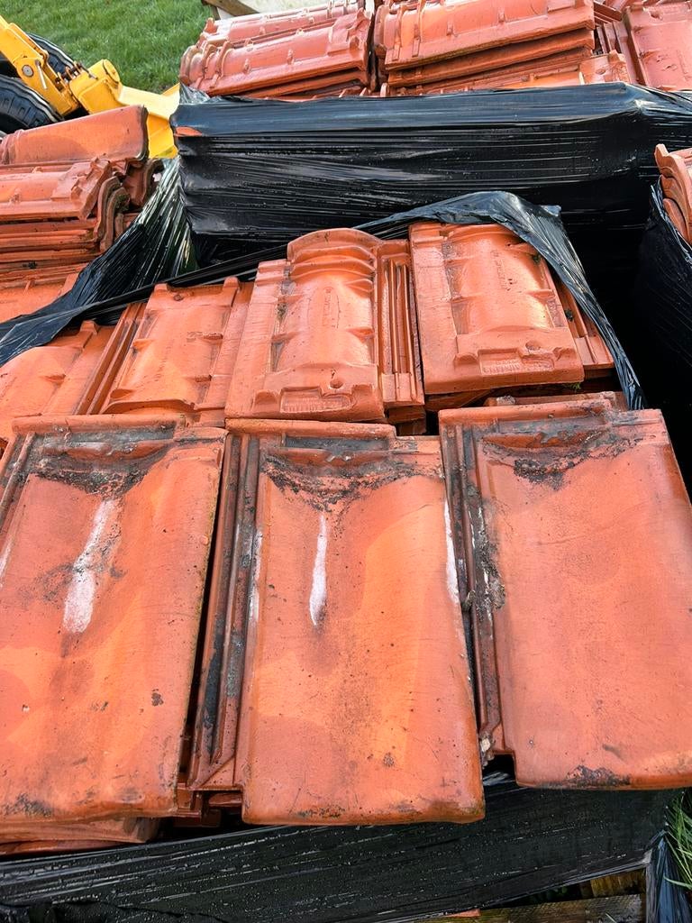 1550x Rode Laumans dakpannen – 9 pallets, Ophalen, Steen of Klei, Zo goed als nieuw, 15 m² of meer