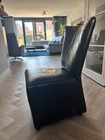 6 donkerbruine leren eetkamerstoelen op wieltjes, Huis en Inrichting, Stoelen, Gebruikt, Bruin, Leer, Ophalen of Verzenden