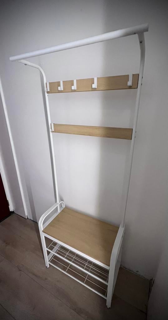 Kapstok “Mira”, Ophalen, Gebruikt