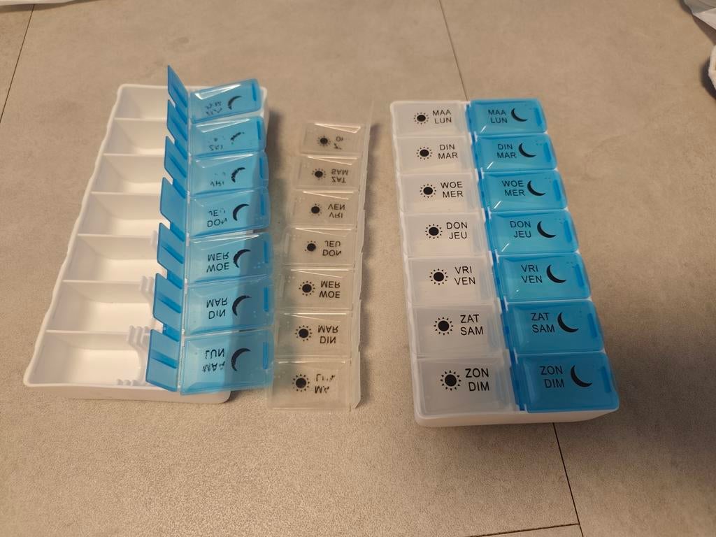 Medicijn doosjes, Diversen, Verpleegmiddelen, Ophalen, Gebruikt