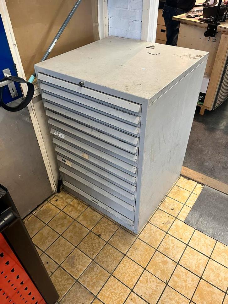 Robuuste ijzeren ladekast 75x75x106 cm, Huis en Inrichting, Kasten | Ladekasten, Gebruikt, 100 tot 150 cm, 50 tot 100 cm, 50 tot 75 cm