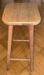 Houten barkruk 75h 27b zitgedeelte hout IKEA 20e, Huis en Inrichting, Barkrukken, Ophalen of Verzenden, Zo goed als nieuw, Hout