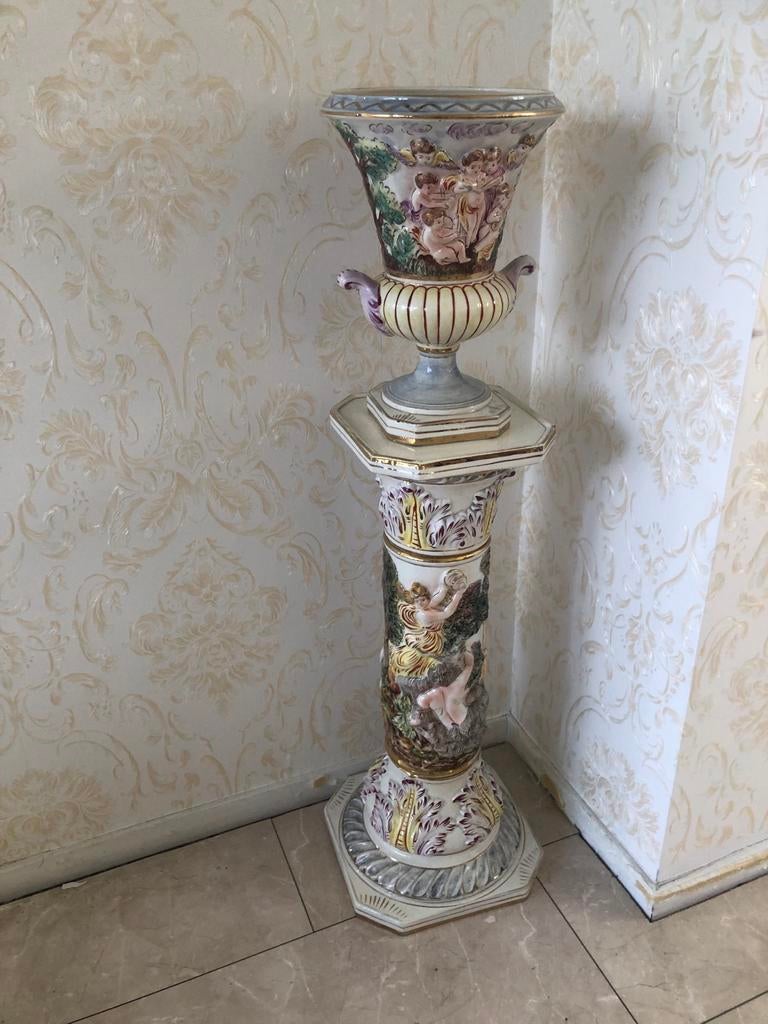 Capodimonte vaas met sokkel, Ophalen of Verzenden