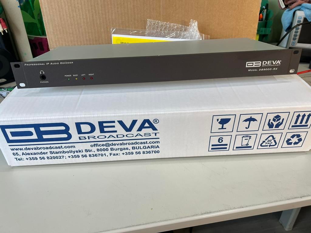 Deva DB9000rx met st/rds, Ophalen of Verzenden, Zo goed als nieuw