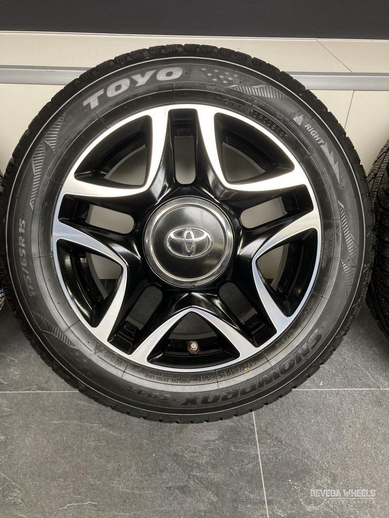 15” originele Toyota Yaris velgen + winterbanden 4x100, Gebruikt, 15 inch, -, 175 mm