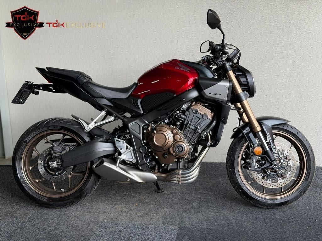 HONDA CB 650 R NIEUW MODEL NIEUWSTAAT (CBR CB650R), Motoren, Motoren | Honda, 4 cilinders, 649 cc, Bedrijf, Meer dan 35 kW