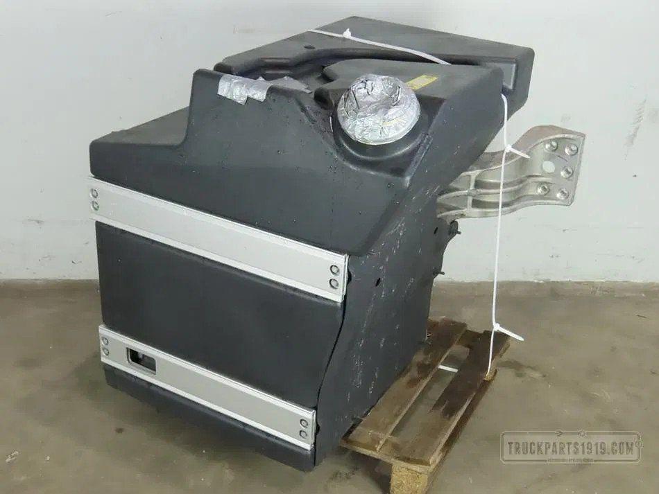 Volvo 22951971 Brandstoftank + steunen 290L, Ophalen, Gebruikt, Volvo, Brandstofsystemen