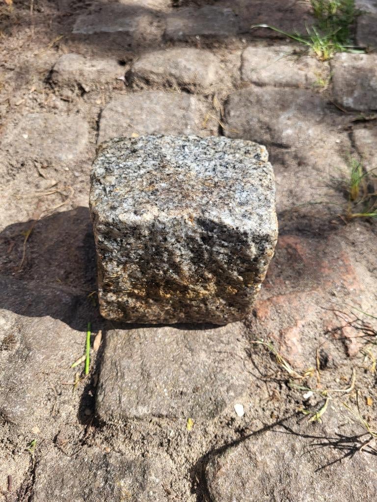 Ongeveer 1000 kinderkopjes, Ophalen, Overige materialen, Klinkers