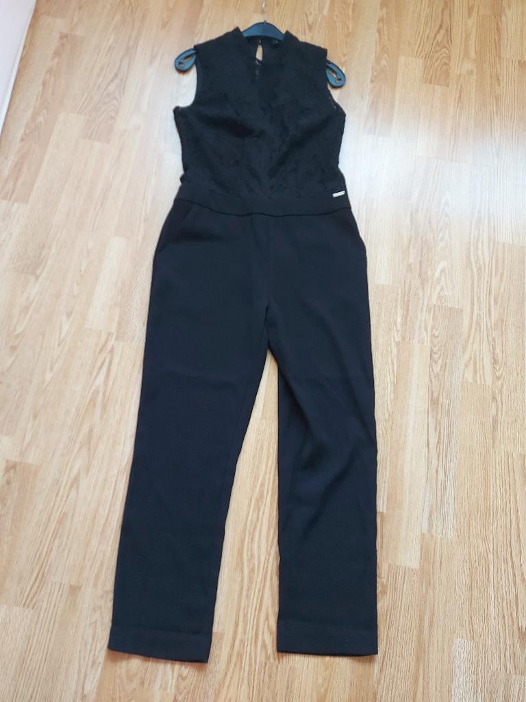 GUESS Jumpsuits maat 29, Kleding | Dames, Jumpsuits, Guess, Zwart, Ophalen of Verzenden, Zo goed als nieuw