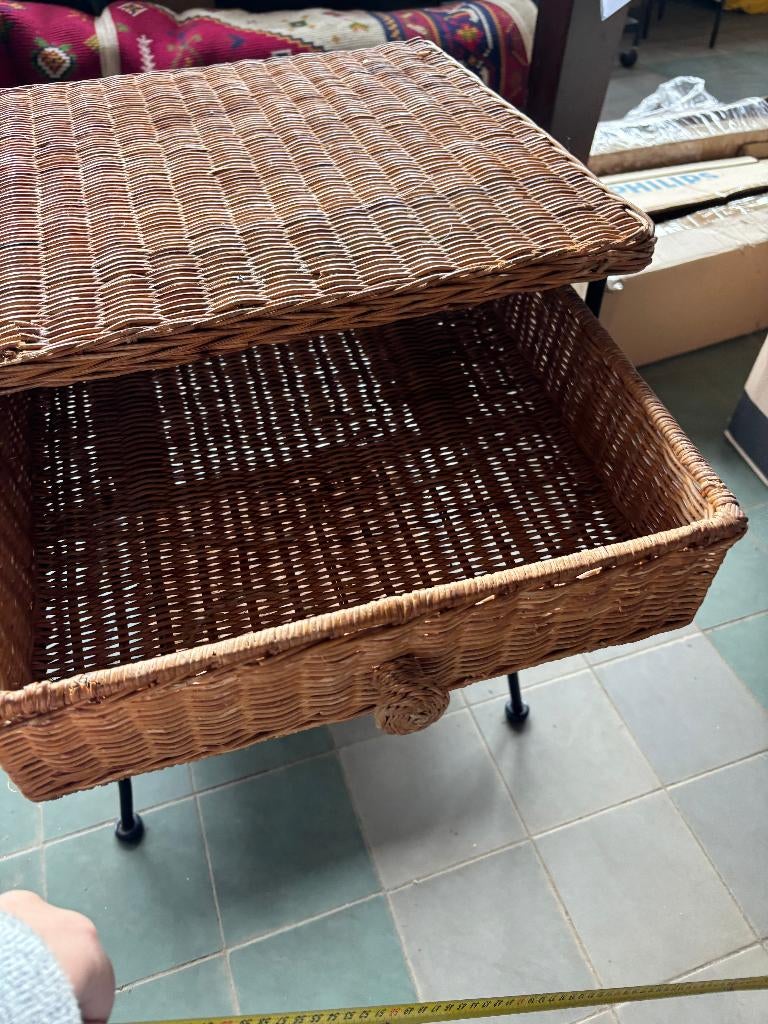 Rieten Bijzettafel Vintage Metaal Bruin Zwart, Overige materialen, Minder dan 55 cm, Gebruikt, Ophalen