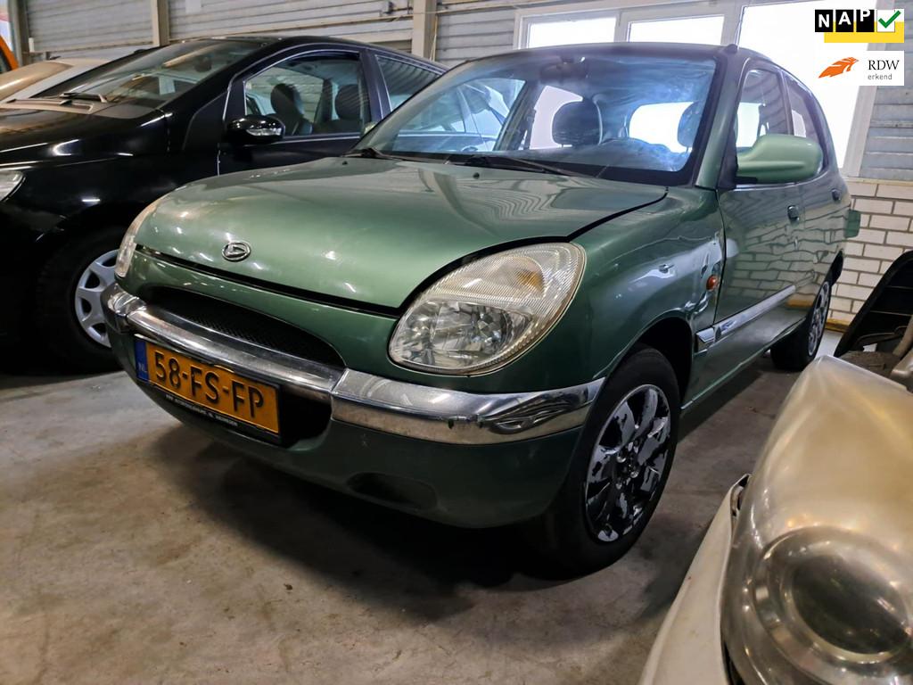 Daihatsu Sirion 1.0-12V XTi, Auto's, Daihatsu, Stof, Gebruikt, Handgeschakeld, Grijs