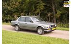 BMW 320i AUTOMAAT 4 DEURS 42.000 KILOMETER NAP UNIEK NIEUWST, Achterwielaandrijving, Sedan, 3-Serie, Zilver of Grijs