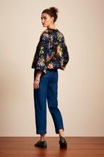 Maat 40 King Louie kimono jasje gewatteerd zwart bloemen, Zwart, Maat 42/44 (L), Ophalen of Verzenden, Jasje