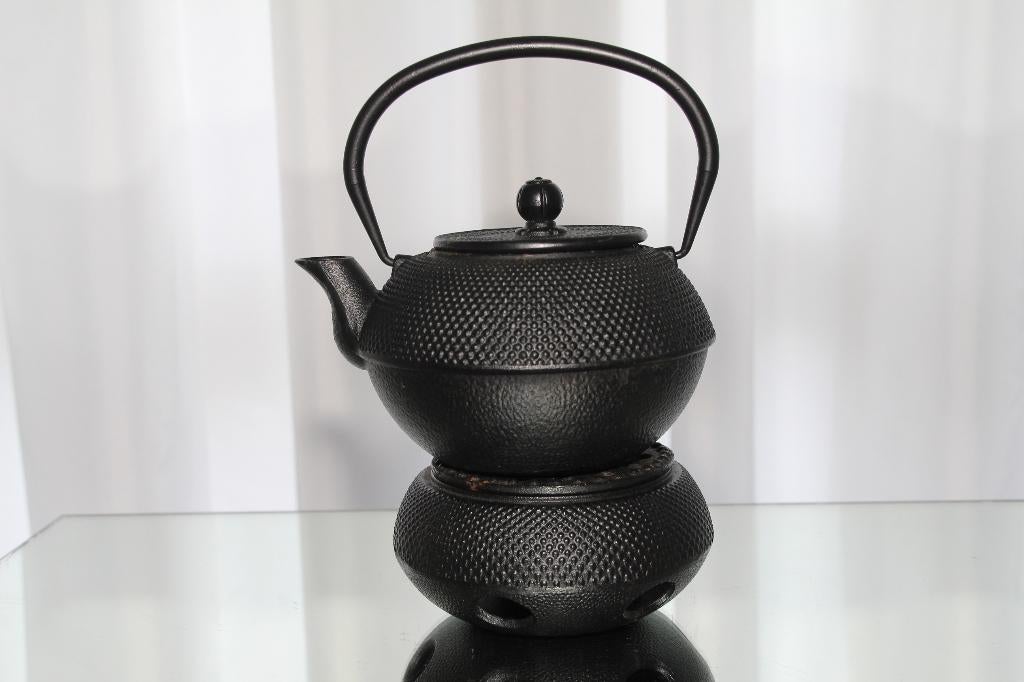 Gietijzeren Bredemeijer theepot Jang 1,1 ltr. op comfoor, Ophalen, Zo goed als nieuw, Metaal, Zwart