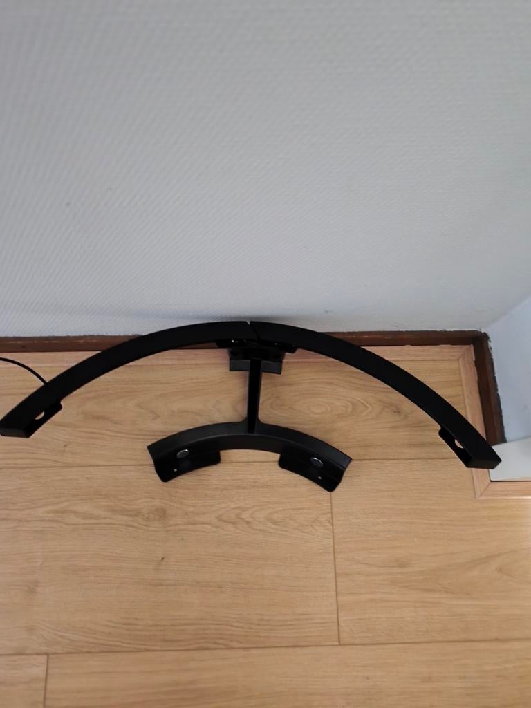 XQ max saturn 120 dartbordverlichting, Sport en Fitness, Darts, Ophalen of Verzenden, Zo goed als nieuw