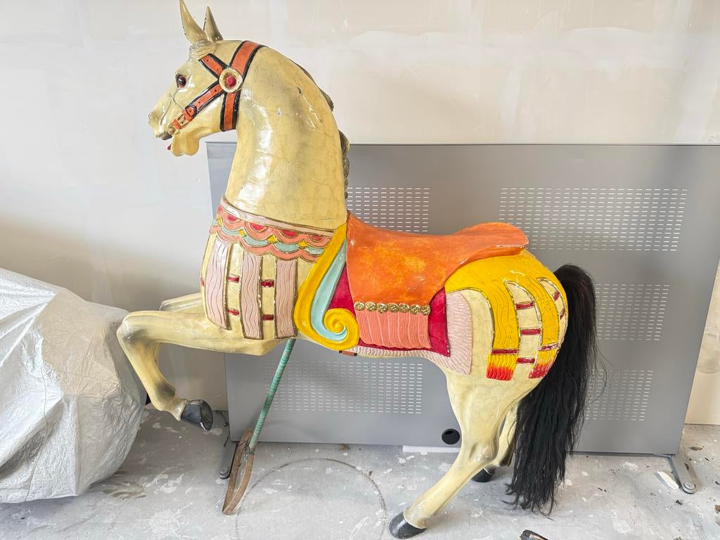 Kermis paard, Ophalen