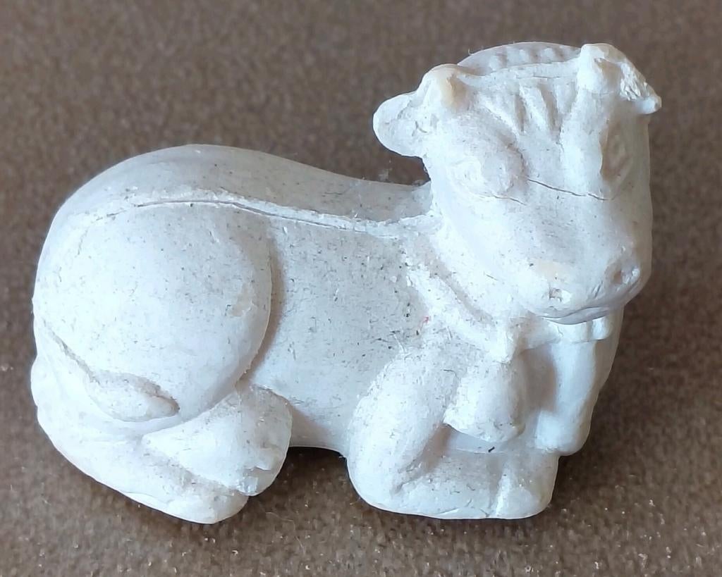 VINTAGE WIT ZEEPJE LIGGENDE KOE, Verzamelen, Verzenden, Gebruikt