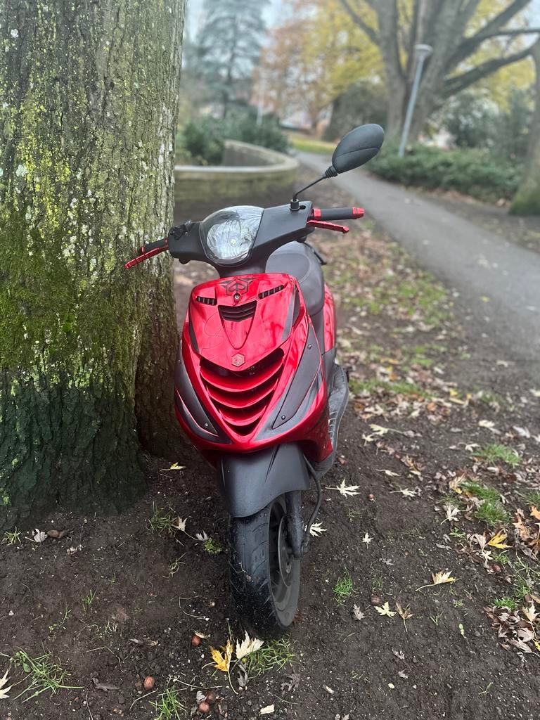 Piaggio Zip 4t, Fietsen en Brommers, Ophalen, Gebruikt, Maximaal 45 km/u, Zip